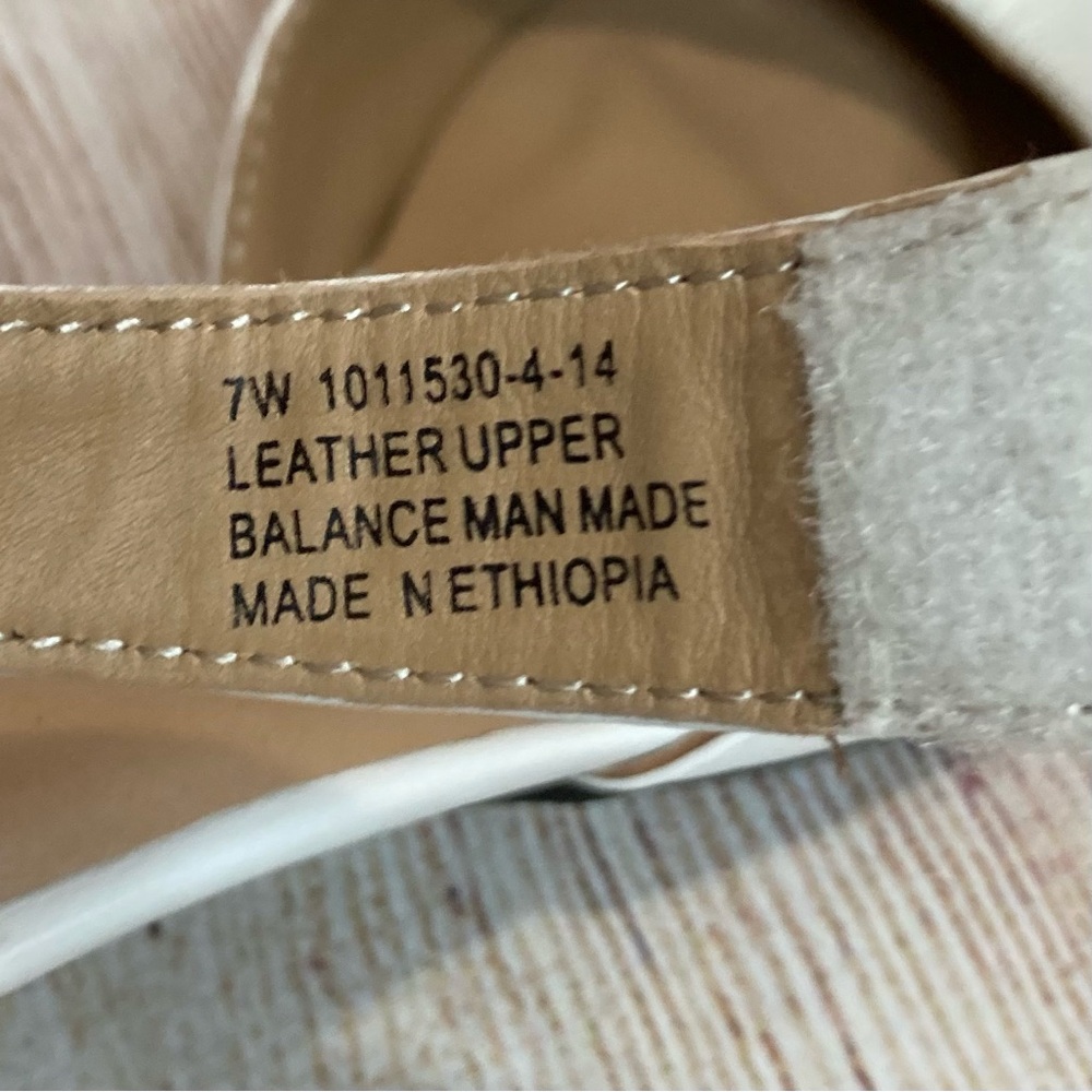 Array Classic White Heels With Strap - image 7